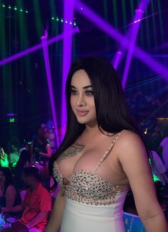 Nicky Big boobs - Transsexual escort in Al Manama Photo 5 of 22
