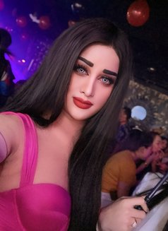 Nicky Big boobs - Transsexual escort in Al Manama Photo 11 of 22