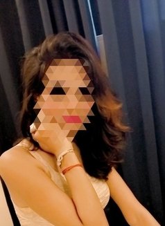 ADITI Independent DELHI (REAL/CAM MEET - escort in Noida Photo 2 of 3