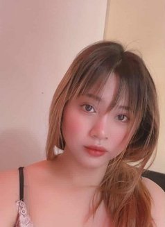 Nicky - puta in Dubai Photo 5 of 5