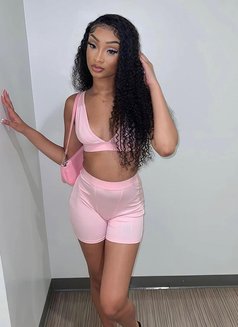 Nicky, Outcall Incall - escort in Muscat Photo 1 of 5