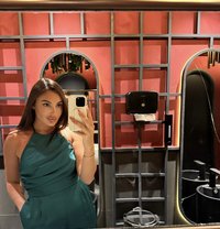 Nicky Russian have toys BDSM - escort in Abu Dhabi Photo 8 of 10