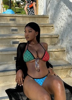 Nicky - escort in Dubai Photo 5 of 11