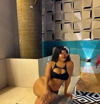 Nicky - puta in Pune Photo 1 of 9