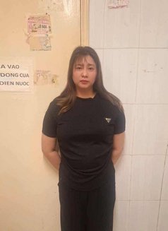 Nicky - escort in Dubai Photo 2 of 4