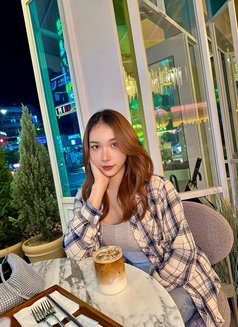 Nicky - Transsexual escort in Seoul Photo 1 of 4