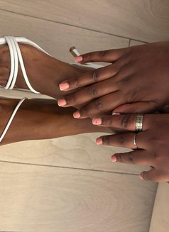 Nicky squarting d-throat business bay - puta in Dubai Photo 3 of 11