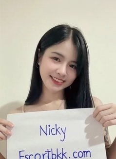 Nicky - puta in Bangkok Photo 1 of 14