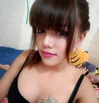 Nicky - masseuse in Al Ain