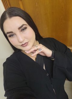 Nicol - masseuse in Dubai Photo 4 of 10