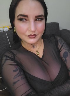 Nicol - masseuse in Dubai Photo 6 of 10