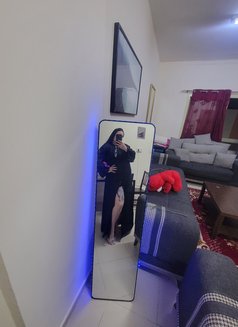 Nicol - masseuse in Dubai Photo 9 of 10