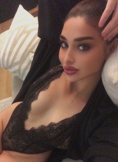 Nicol - escort in Jeddah Photo 1 of 11