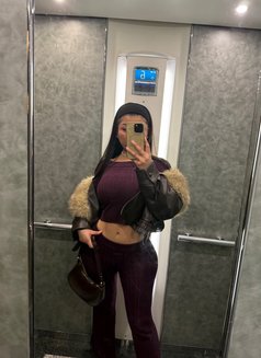 Nicole, Last week in Tokyo - escort in Tokyo Photo 7 of 11