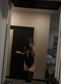 Nicole - escort in Dubai Photo 5 of 12