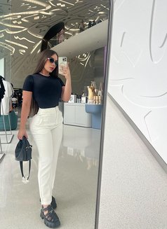 Nicole - escort in Dubai Photo 9 of 20