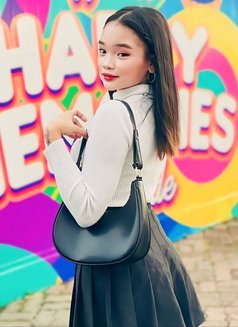 Nicole - escort in Manila Photo 6 of 6