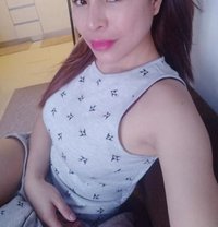 Nicole - puta in Singapore