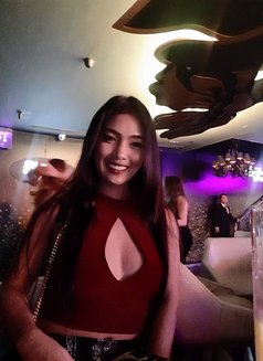 Nicole - escort in Makati City Photo 10 of 12