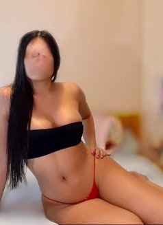 TS Nicole the Anal Babe - Transsexual escort in London Photo 2 of 4