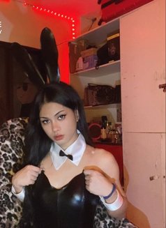 Nicole - Transsexual escort in Manila Photo 4 of 13