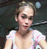 Nicole - Transsexual escort in Manila