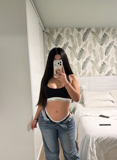Nicole🇦🇷, last week in oki - puta in Okinawa Island Photo 27 of 29