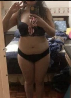 Nicole - puta in Kuala Lumpur Photo 3 of 3