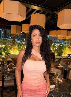 Nicole Prada - Brazilian 🥰 - puta in Dubai Photo 10 of 11