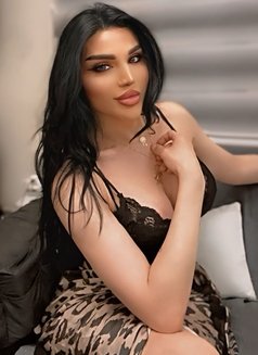 Nicoleeee - Transsexual escort in Beirut Photo 20 of 30