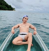 Nics Fox - Male escort in Manila