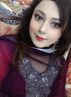 Nida Khatoon - escort in Mumbai Photo 2 of 4
