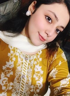 Nida Khatoon - escort in Mumbai Photo 3 of 4