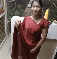 Nidhi Ahuja - puta in Gurgaon