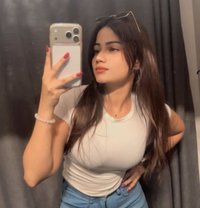 Nidhi Best % Escort - escort in Mumbai
