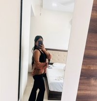 NIDHI ❣️Cam & real meet available ❣️ - puta in Bangalore Photo 1 of 2