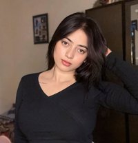 Nidhi - escort in Kochi