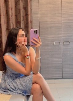 Nidhi - escort in Noida Photo 1 of 1