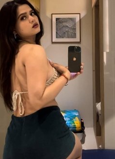 Nidhi - escort in Thane Photo 1 of 2