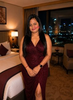 Nidhi(real or cam)Direct&independent - escort in Hyderabad Photo 3 of 6
