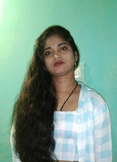 Nidhi Goa Girl - puta in Bangalore Photo 3 of 3