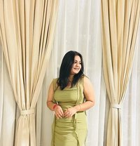 Nidhi - puta in Candolim, Goa