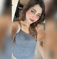 Nidhi - puta in Candolim, Goa