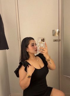 Nidhi - escort in Candolim, Goa Photo 1 of 3