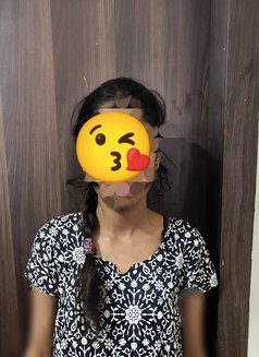 Nidhi - escort in Chennai Photo 2 of 5