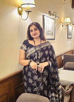 Nidhi - escort in Hyderabad Photo 2 of 3