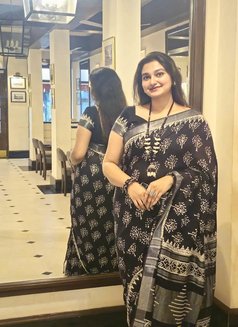 Nidhi - escort in Hyderabad Photo 3 of 3