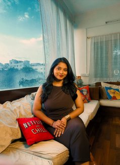 Nidhi - escort in Kochi Photo 2 of 2
