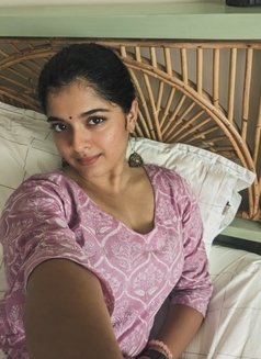 Nidhi - escort in Kolkata Photo 2 of 2