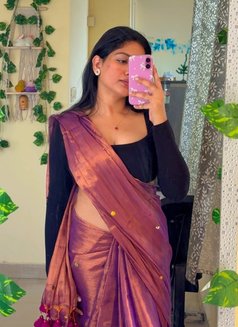 Nidhi - escort in Kolkata Photo 1 of 2